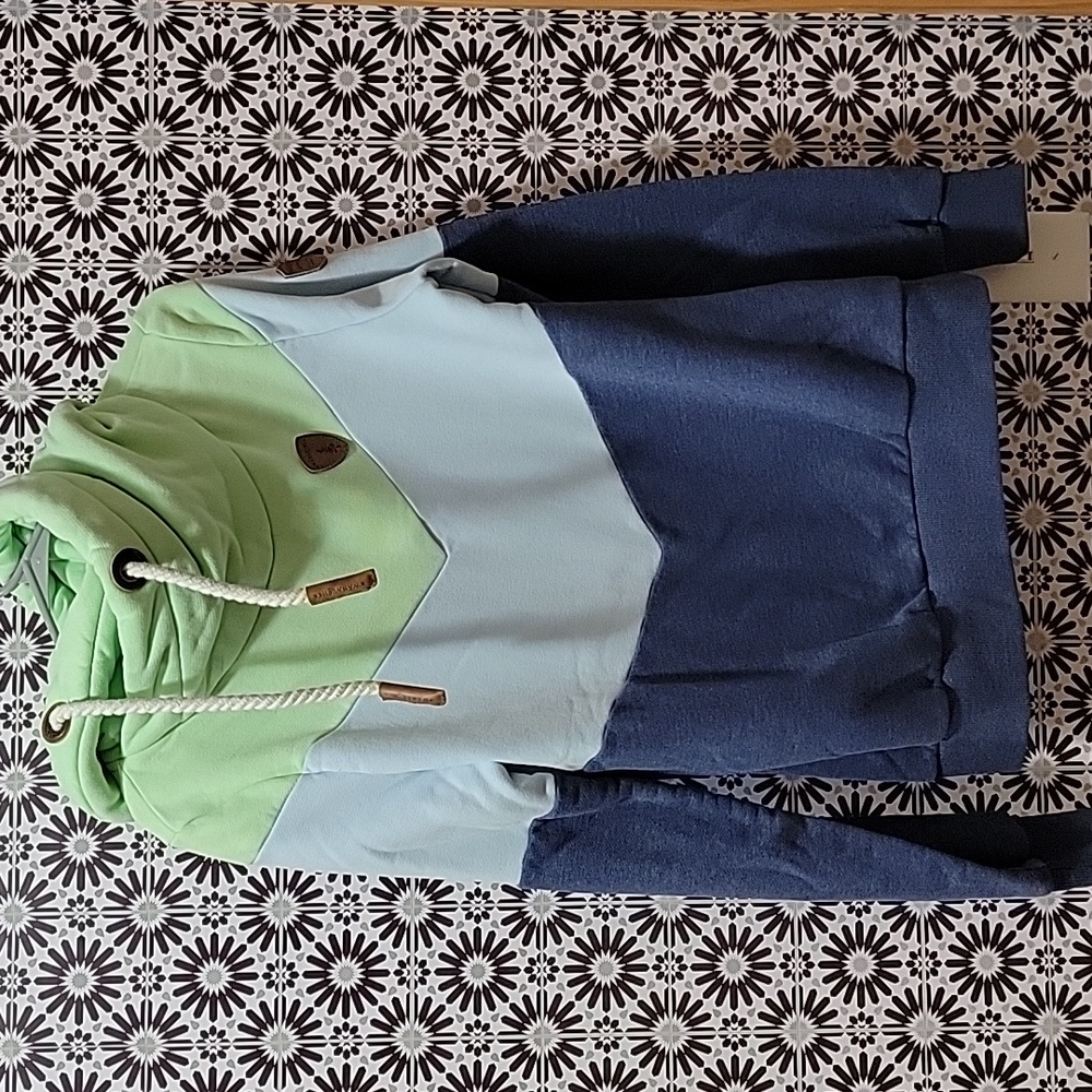 Med Wanakome Pull-Over